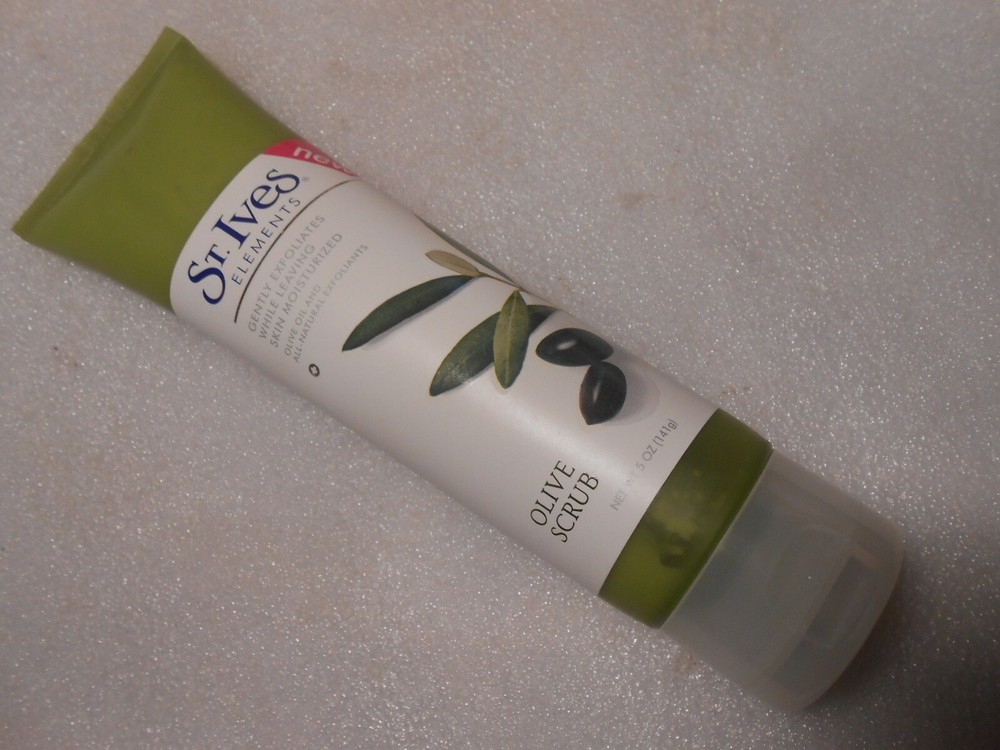 St Ives Elements Fresh Skin Olive Scrub 5 OZ Tube