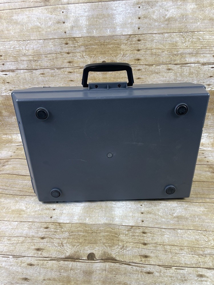 3M 2000 AG Compact Portable Overhead Projector w/ Manual - Read Desc