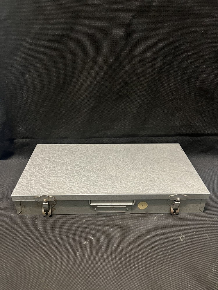 Brumberger Slide Case