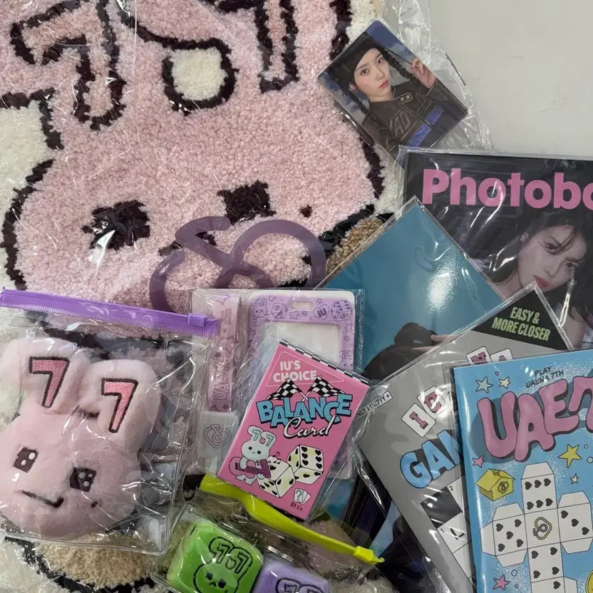 IU 7th Kit (Unopened) Fan Goods Official