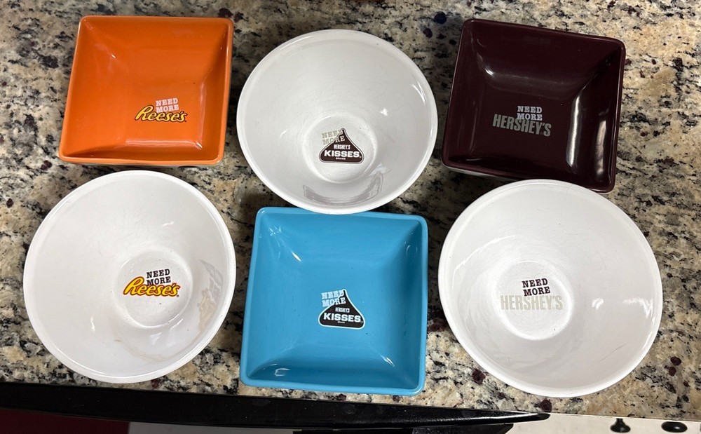 HERSHEY’s ‘Need More Chocolate’ Candy, Cereal, Ice Cream Bowl/ Dishes Set