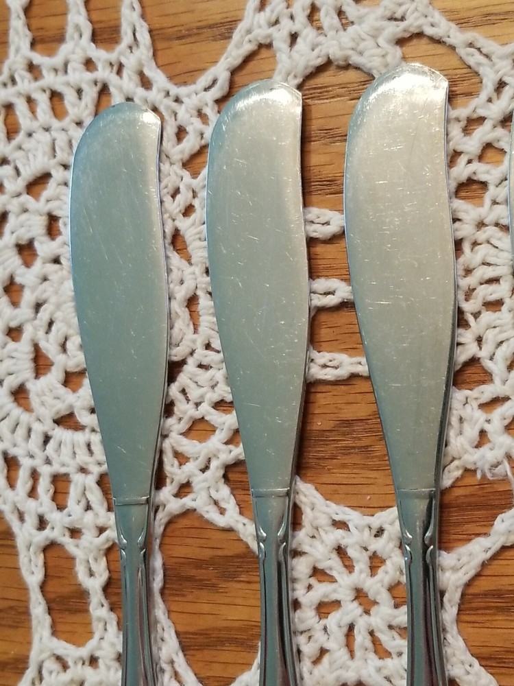 ONEIDA STAINLESS FLATWARE CHATELAINE 4 FLAT HANDLE BUTTER KNIVES 6 3/8"