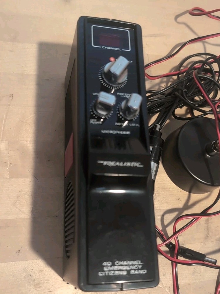 Realistic 40 Channel Emergency Mobile Transceiver TRC-412