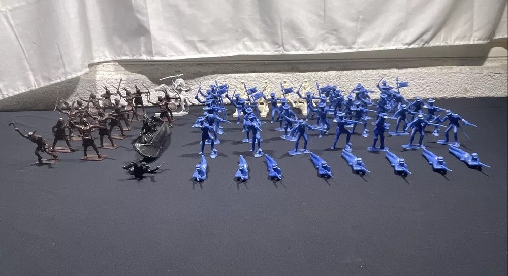 CHERILEA Playset Figures 7th Cavalry And Indians  Regiment 60mm 65 PC
