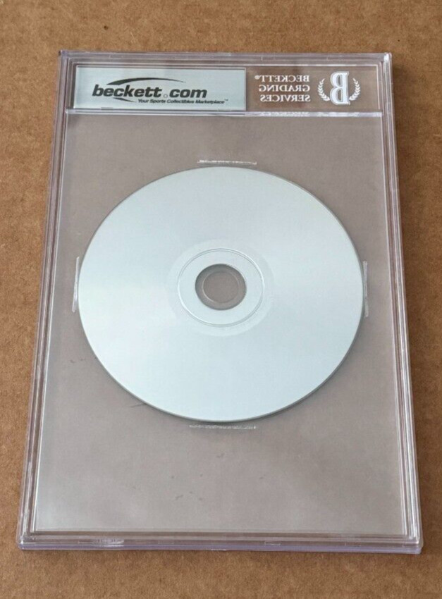 KELLY CLARKSON SIGNED STRONGER CD BECKETT BAS AUTHENTIC