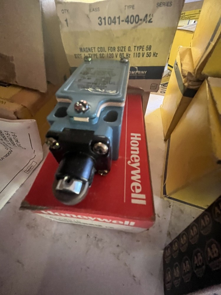 HONEYWELL GLCBO1C MICROSWITCH New