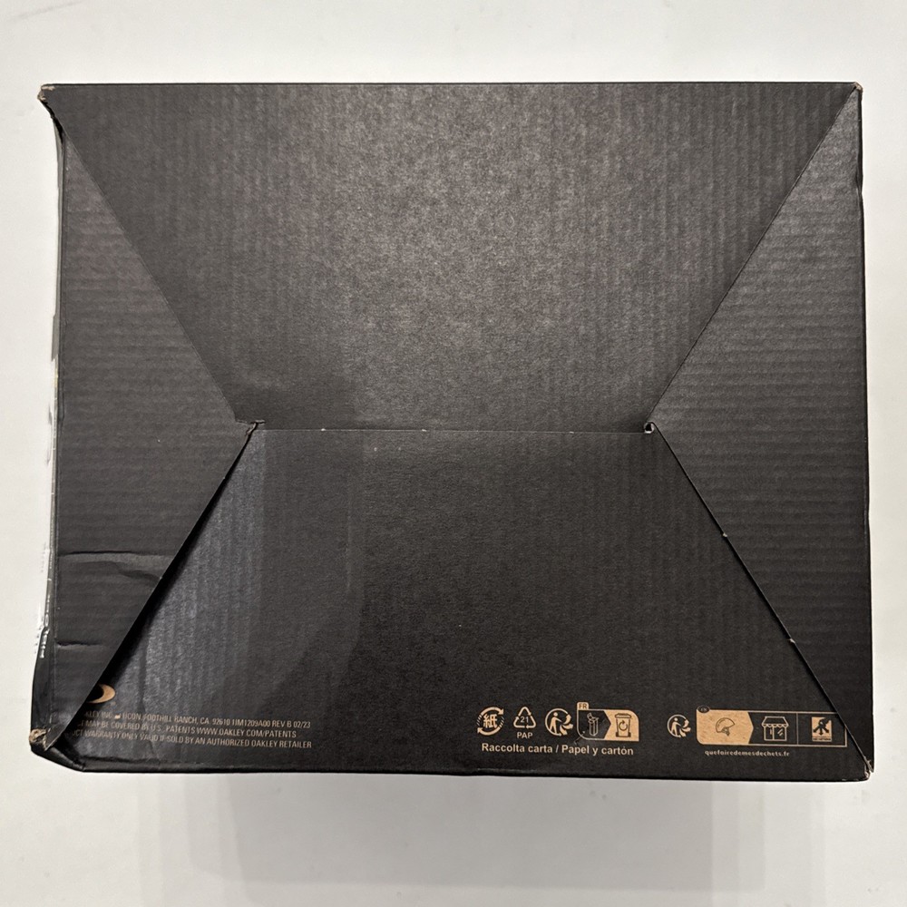 Oakley, MOD5, Midas Fleck, Medium, Please Read Details