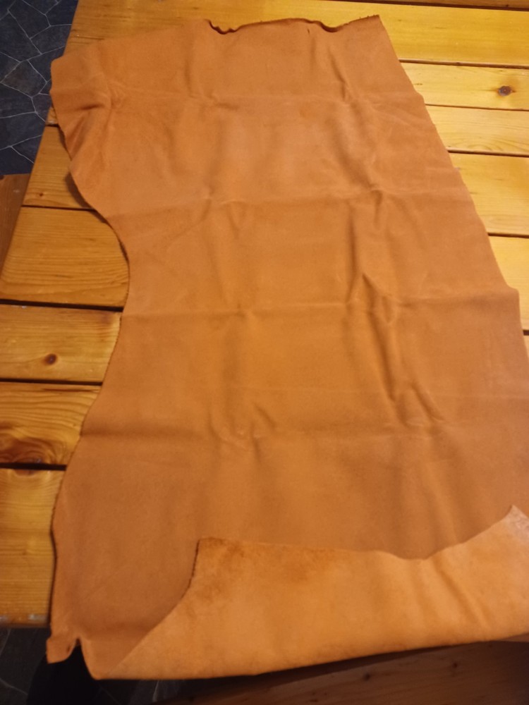 5.75 Sq Ft Orange Cow Split Bin 5