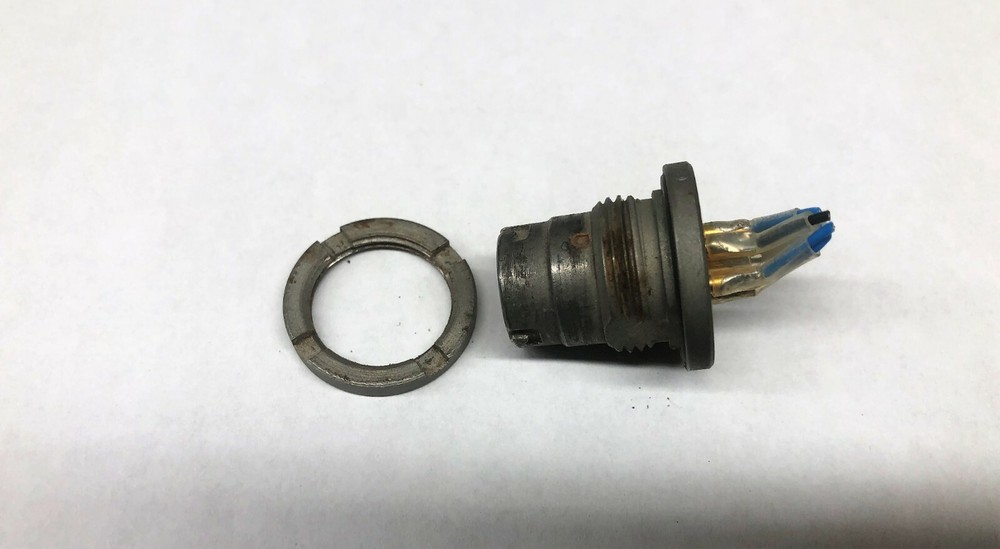 U-183/U AUDIO CONNECTOR MILITARY HEADSET MICROPHONE RADIO INTERCOM GOOD USED