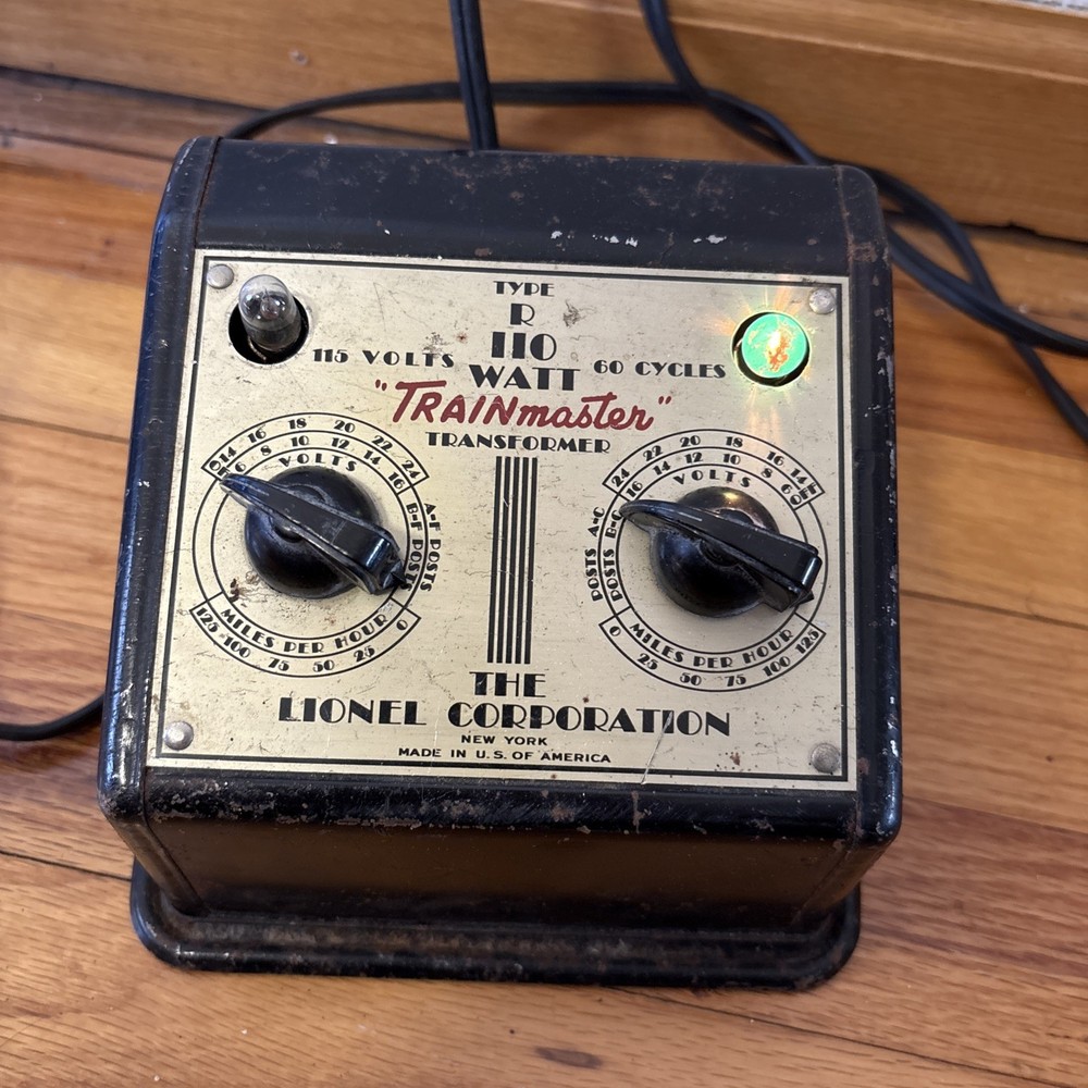 Vintage Lionel TYPE R 110 Watt "TRAINmaster" Transformer Powers On Untested