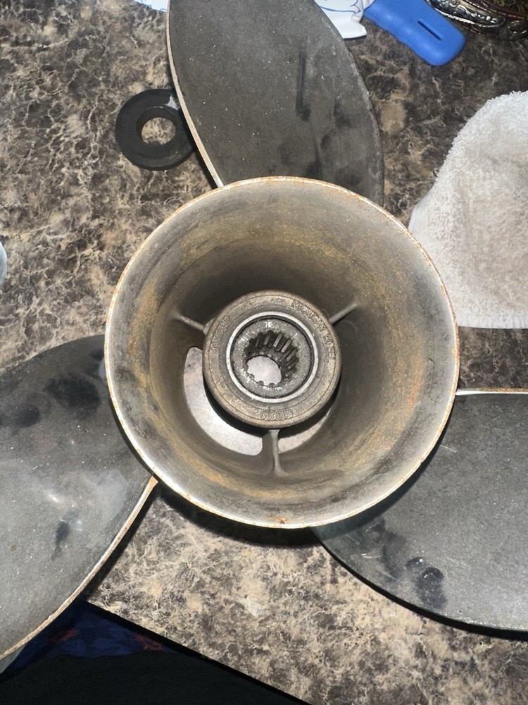 Mercury 200hp Prop