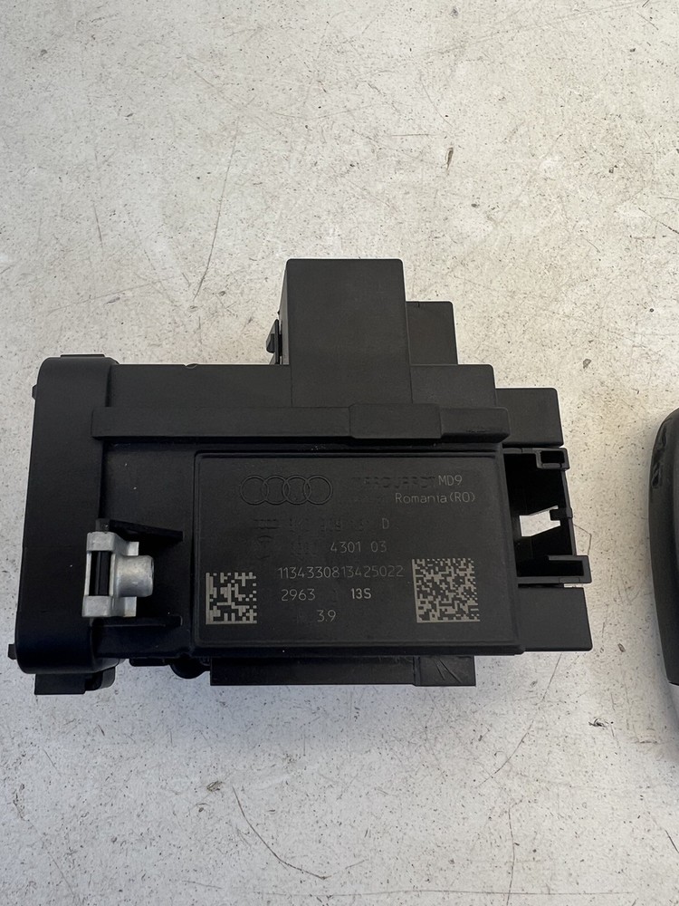 2013-2016 Audi S4 Ignition Switch Module W/Key OEM.