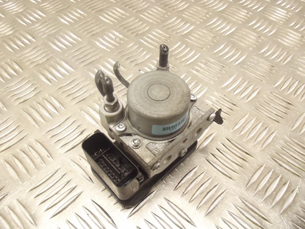 Triumph 675 Street Triple abs 2015 abs control module unit 2013 2014