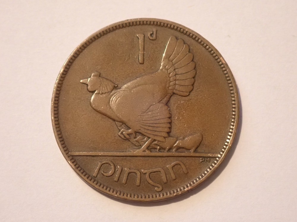 1935 IRELAND COPPER PENNY in NICE COLLECTABLE CONDITION
