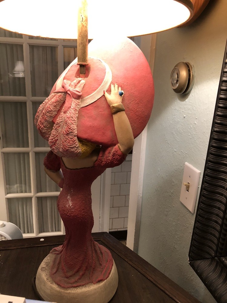 Mae West Ceramic Lamp