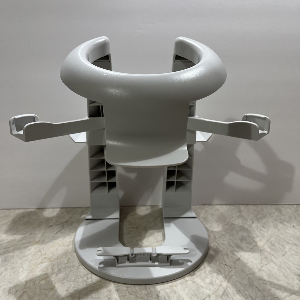 Insignia - Stand for Meta Quest 2 - White pre-owned