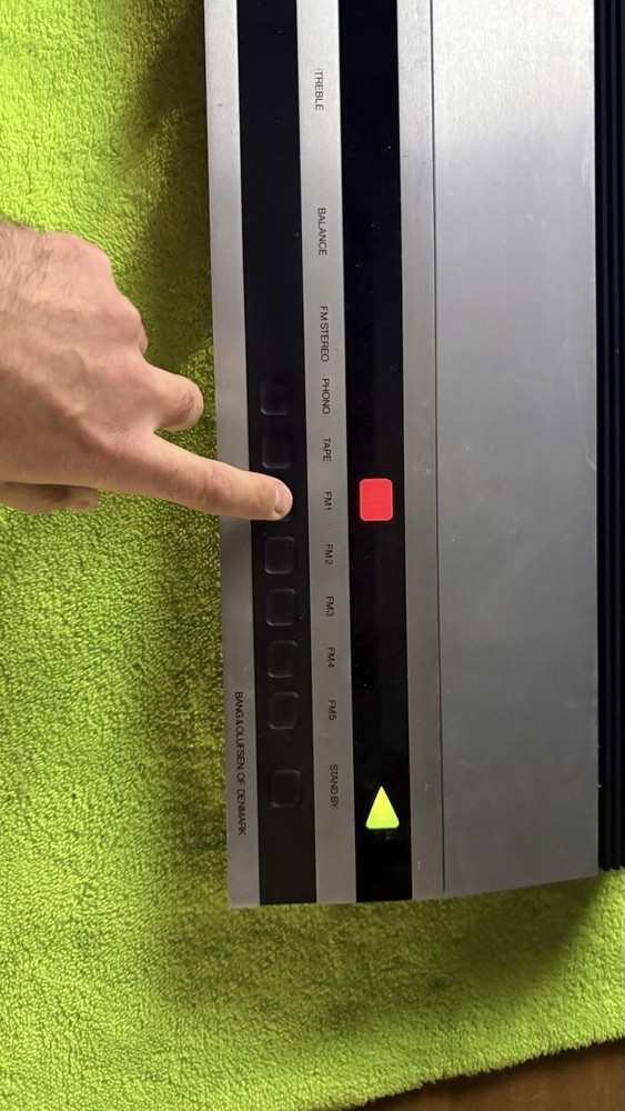 Bang & Olufsen Beomaster 1900 Type 2904 Receiver POWERS ON UNKNOWN COND. AS IS