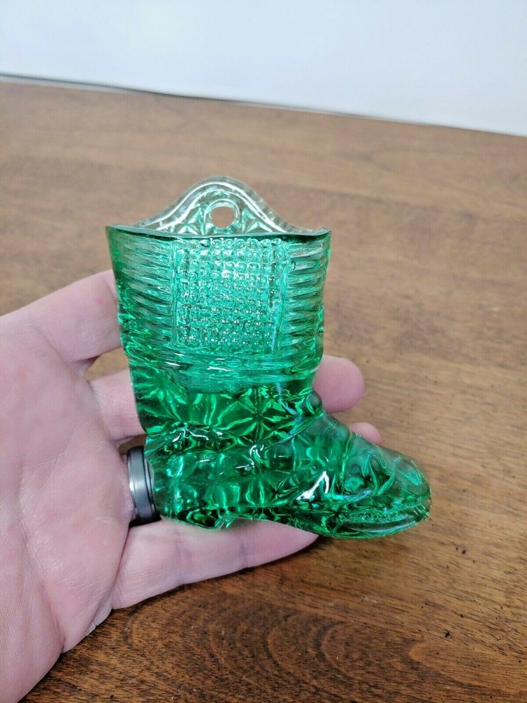 BEAUTIFUL GREEN GLASS BOOT MATCHSAFE STRIKER WALL PLAQUE