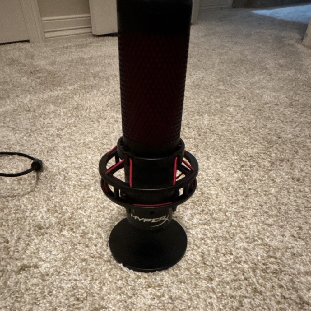 HyperX QuadCast USB Microphone Black/Red with Adjustable Stand great condition
