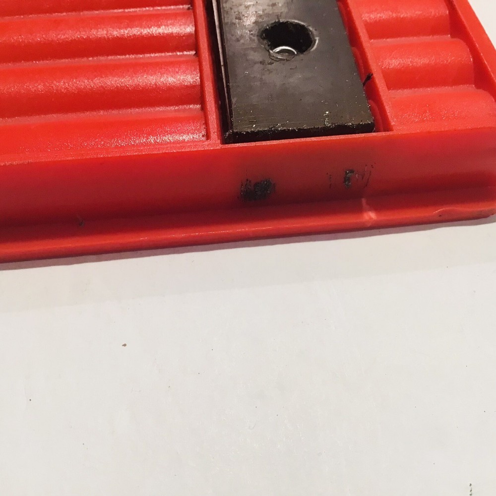 1/4" Magnetic Socket Holder - Red LIS-40120