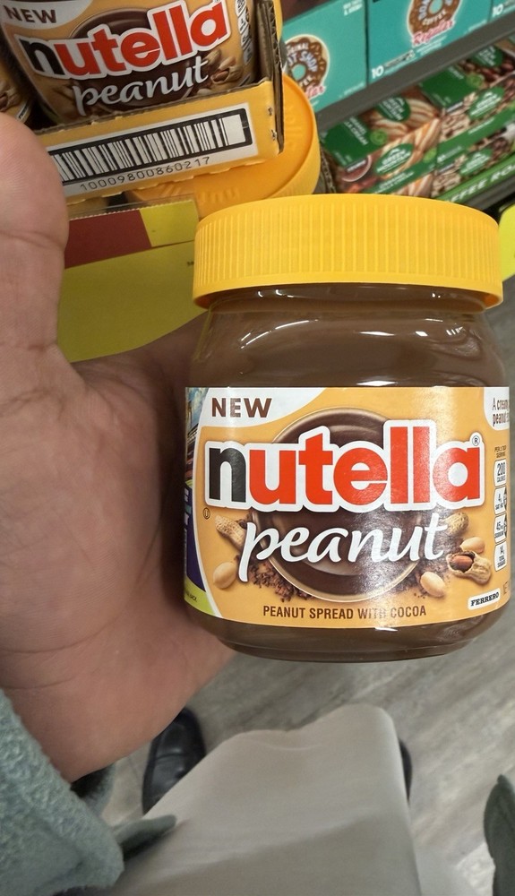 ** New Nutella Peanut ** Spread With Cocoa