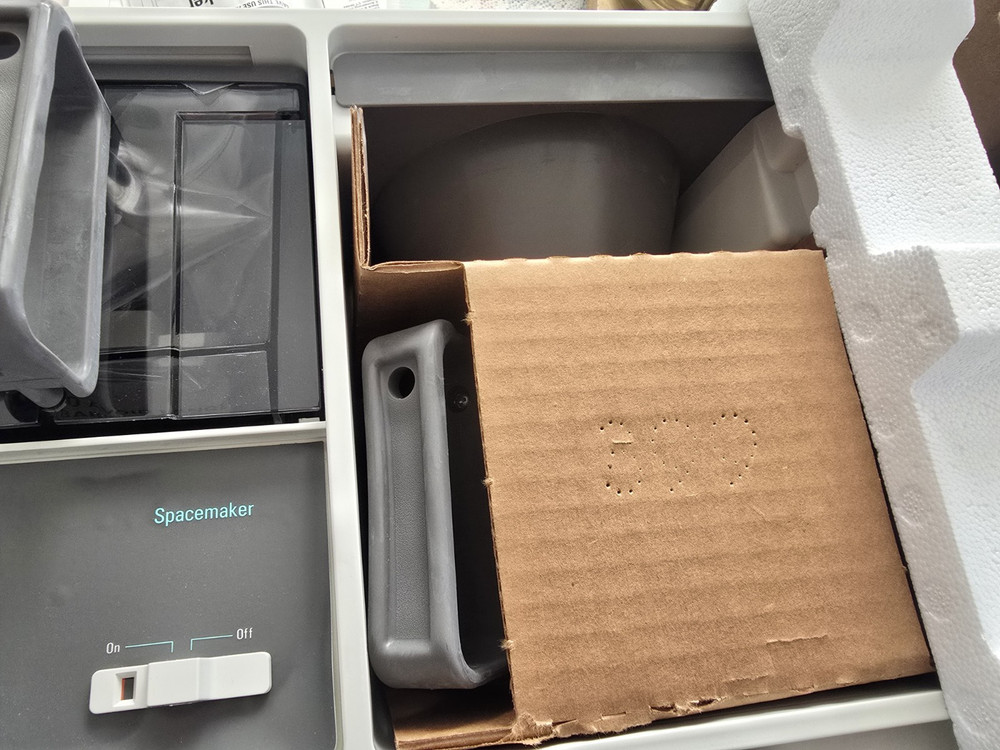 Black & Decker Space Maker Drip Coffee Maker SDC1G NEW OPEN BOX W/ BRACKETS