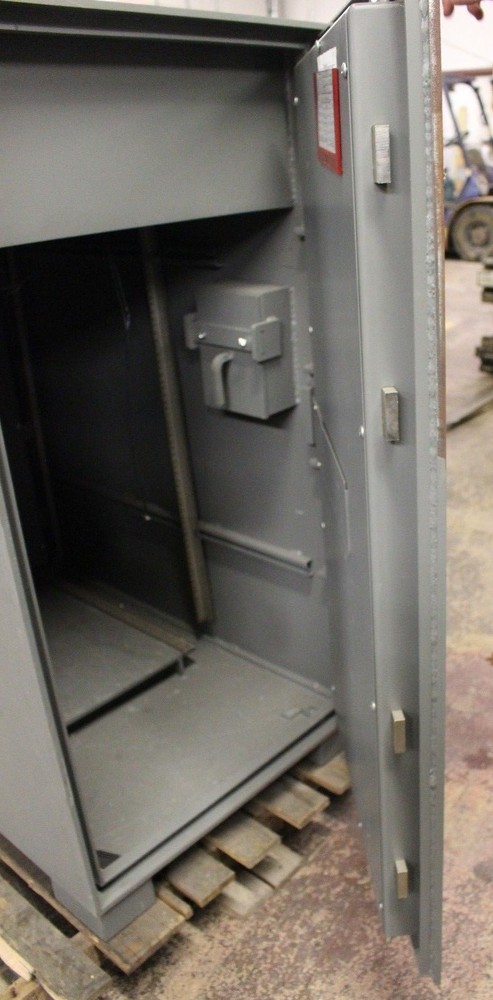 Hamilton Class 5 IPS Information Processing System Security Cabinet