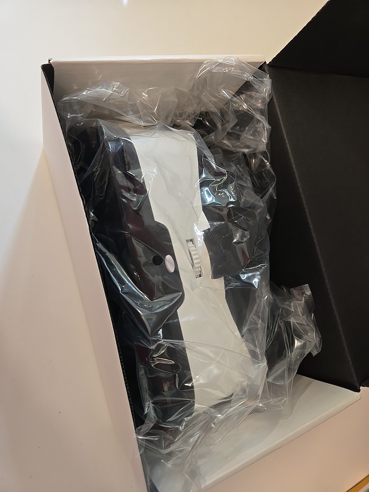 Virtual Reality Headset, White & Black