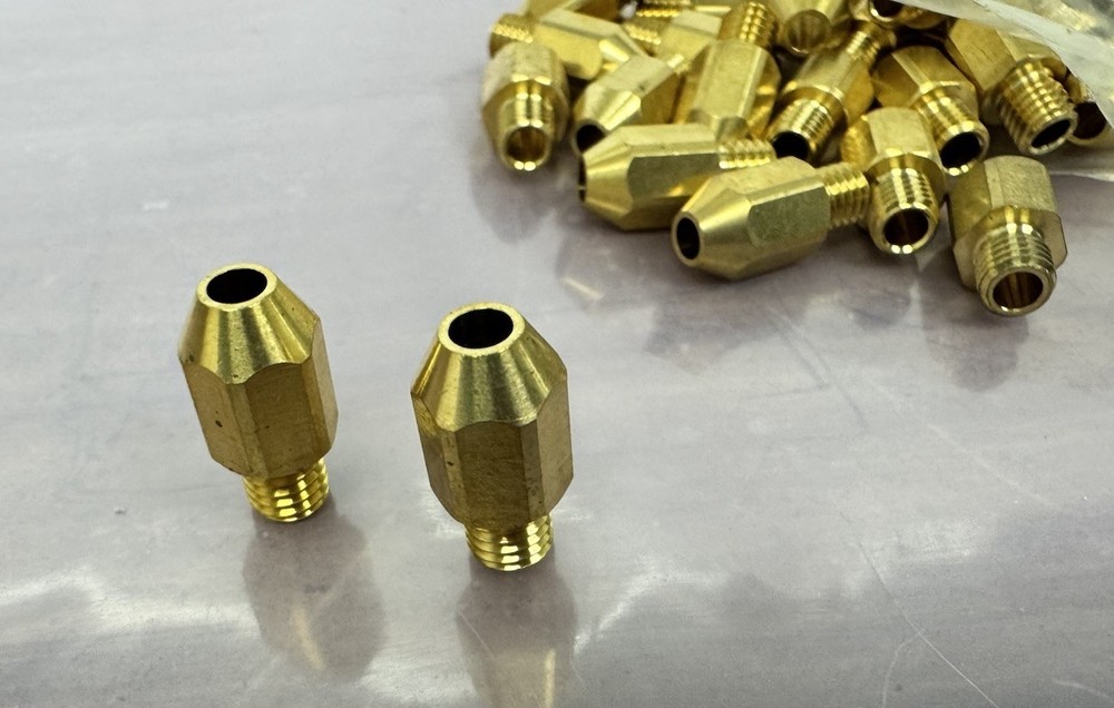 Nozzle Assembly Cust. 32961 / 39 PC