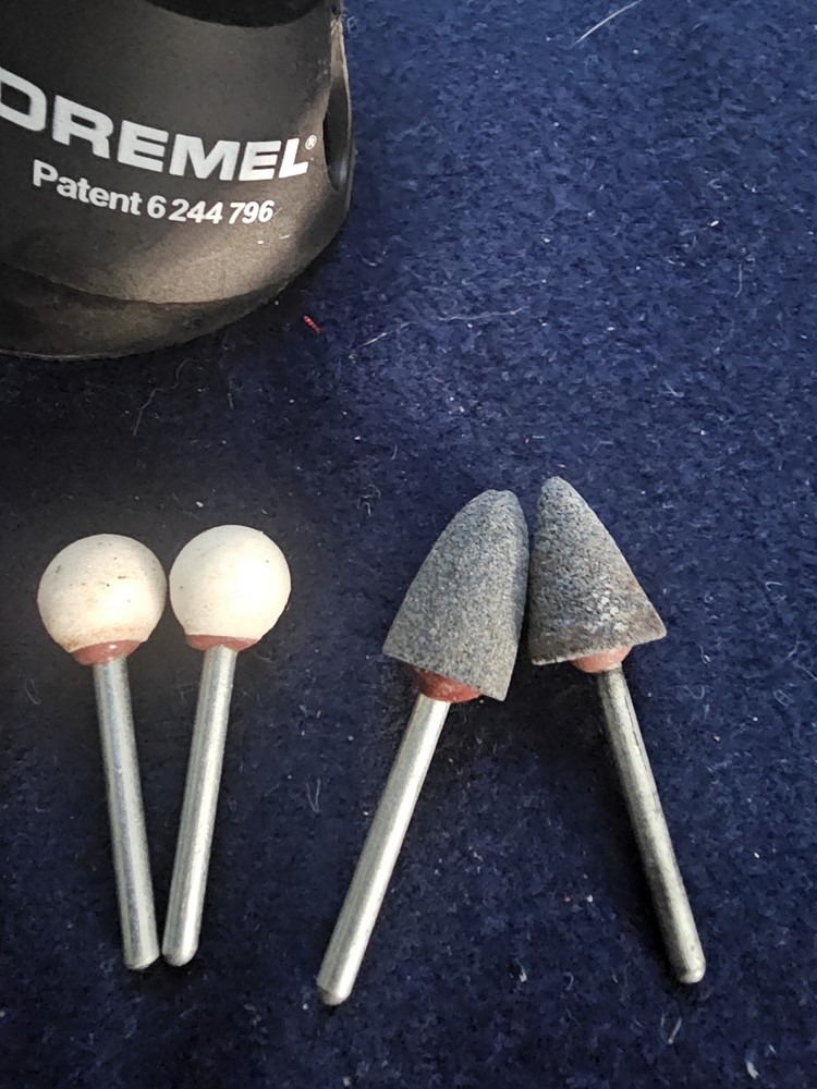 Dremel Grout Attachment & 7 Grinder Accessories