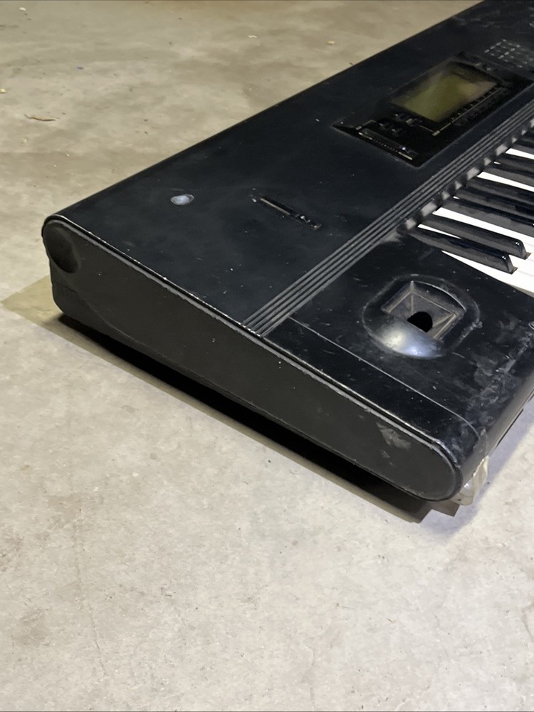 Korg T3 Keyboard - For Parts