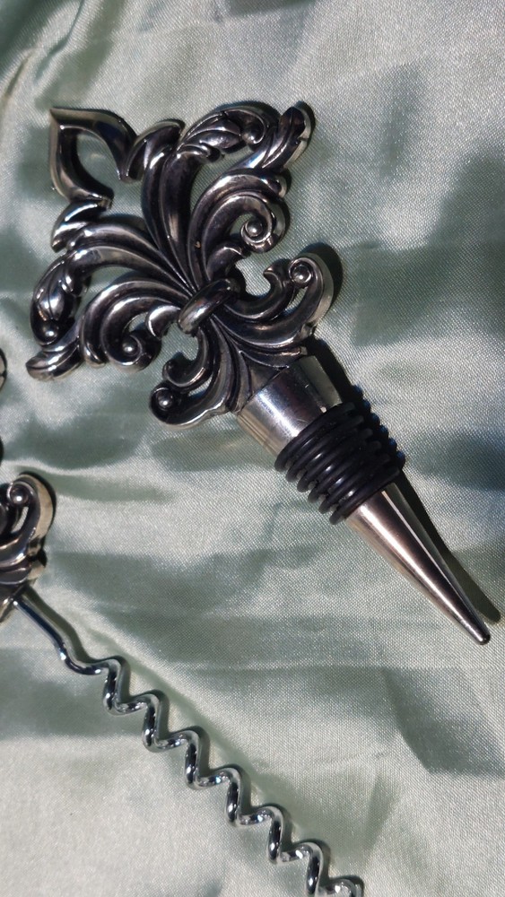 Decorative Fleur-de-lis Metal Corkscrew and Bottle Stopper Set