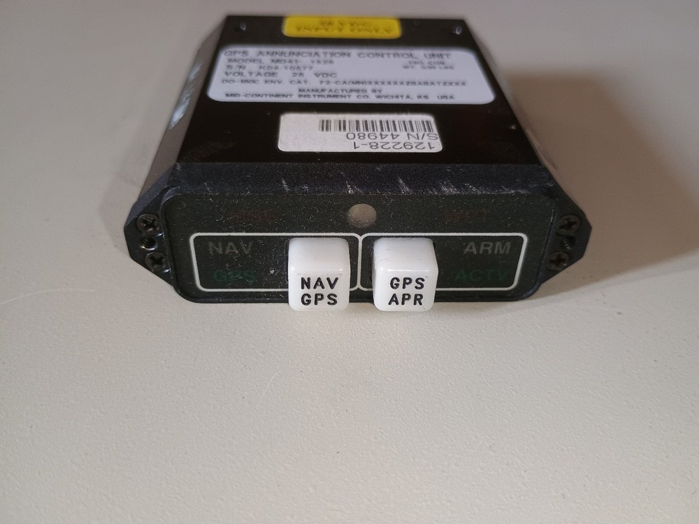MD41-1528 GPS Annunciation Control Unit (2004) 28 VDC