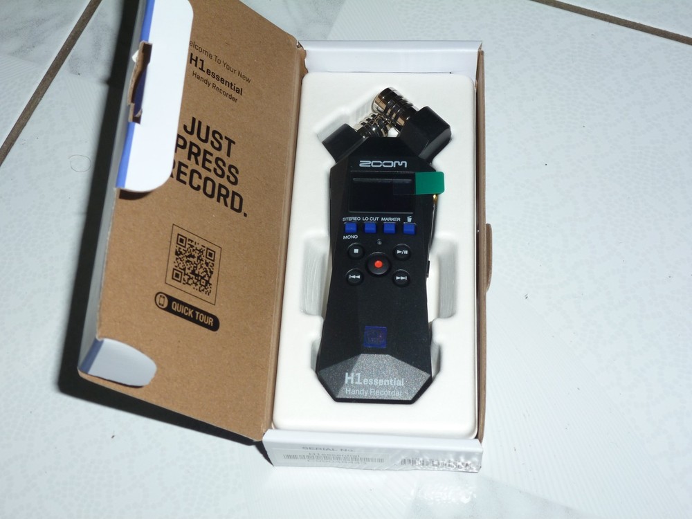 NEW Zoom H1essential Stereo Handy Portable Recorder 32-Bit Float - Open Box!!
