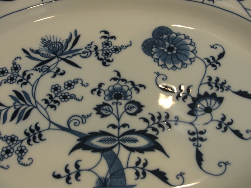 BLUE DANUDE BLUE ONION OVAL PLATTER 13 3/8"
