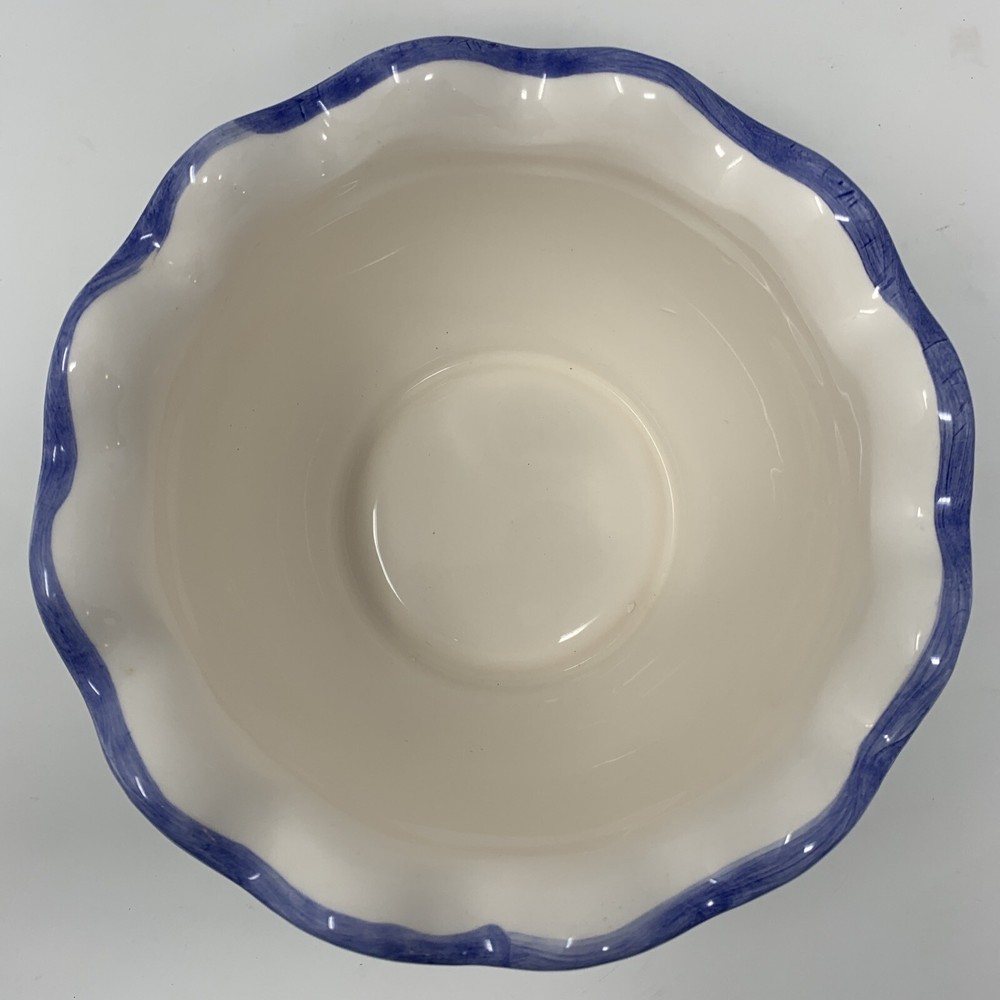 Vintage Ceramic Hand Painted Scalloped Edge Planter Excellent Condition ￼