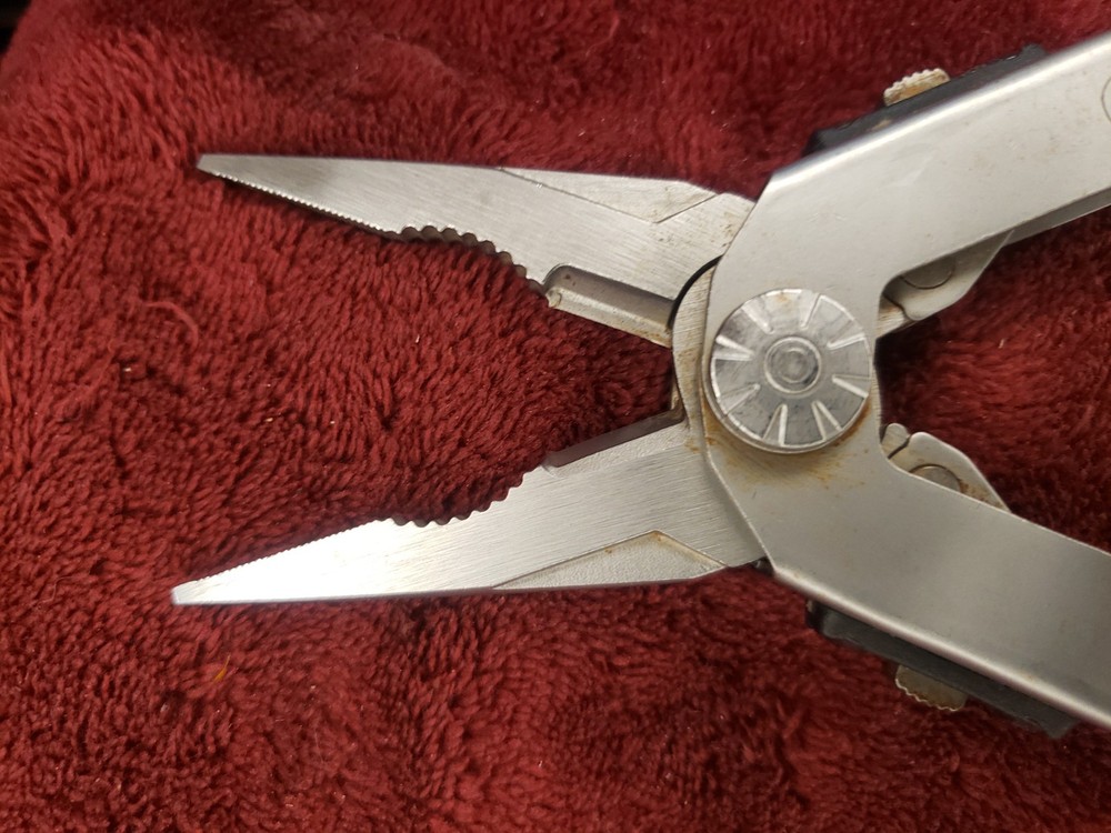 🔪🔪🔪 Gerber Diesel Multi-Tool knife pliers s
