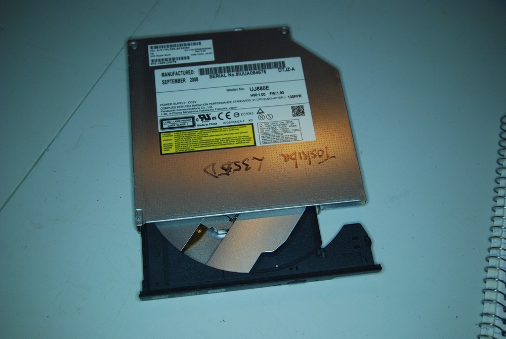 Toshiba L355D DVD writer UJ880E