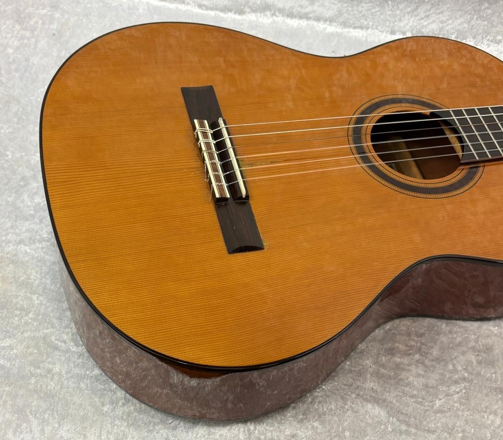 Admira Malaga classical guitar with chipboard case