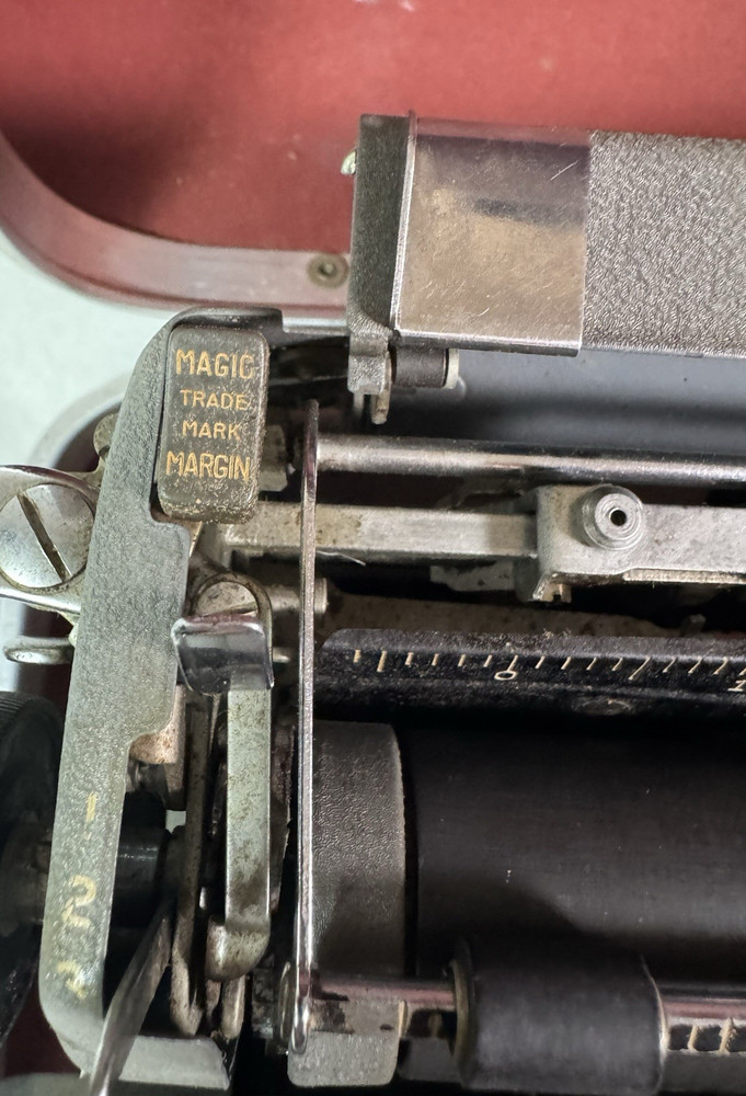 Antique 1952 Royal Arrow Typewriter Tested & Working