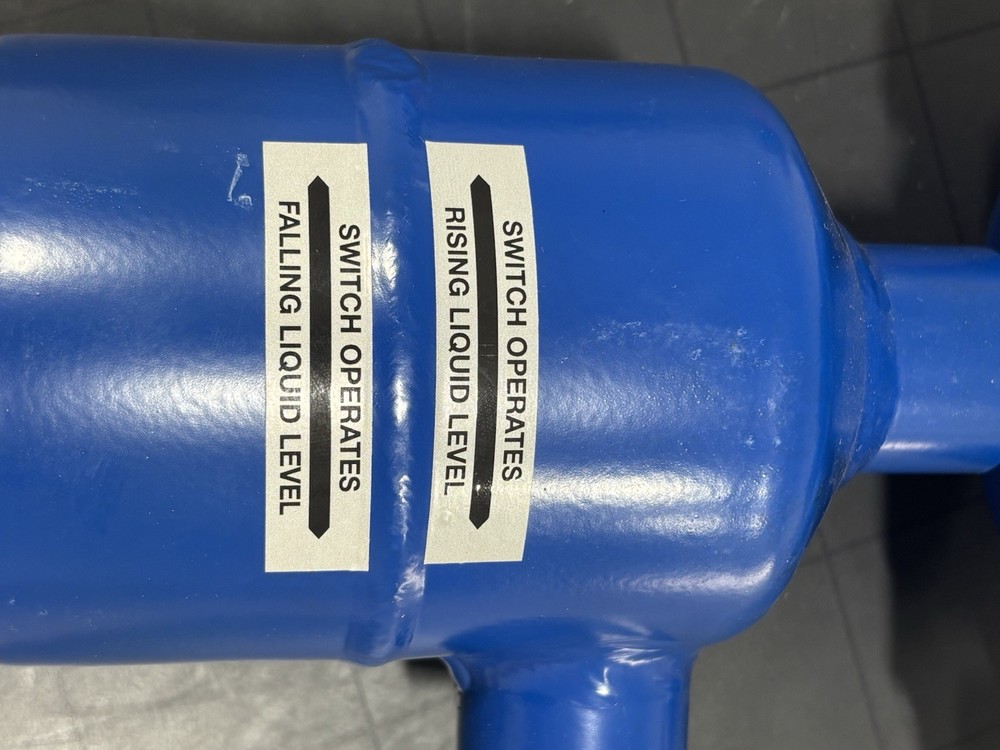 New! Magnetrol Ametek XP Level Switch Mo.# B73-1B20-BKT Explosion Proof