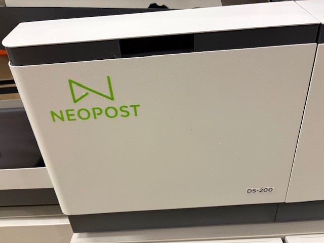 Neopost DS-200 Folder/Inserter