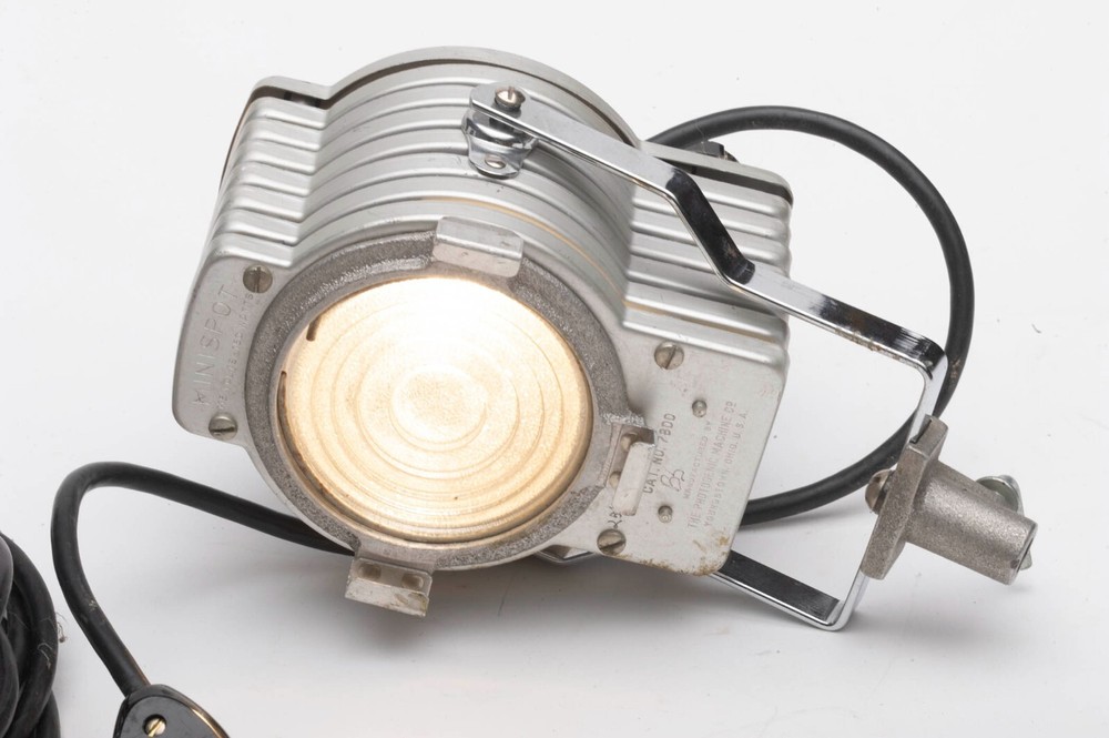 Photogenic Minispot #2 N8935