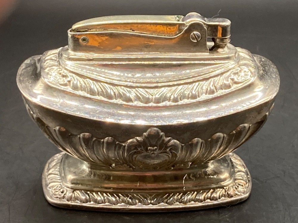 Vintage Ronson “Georgian” Table Lighter