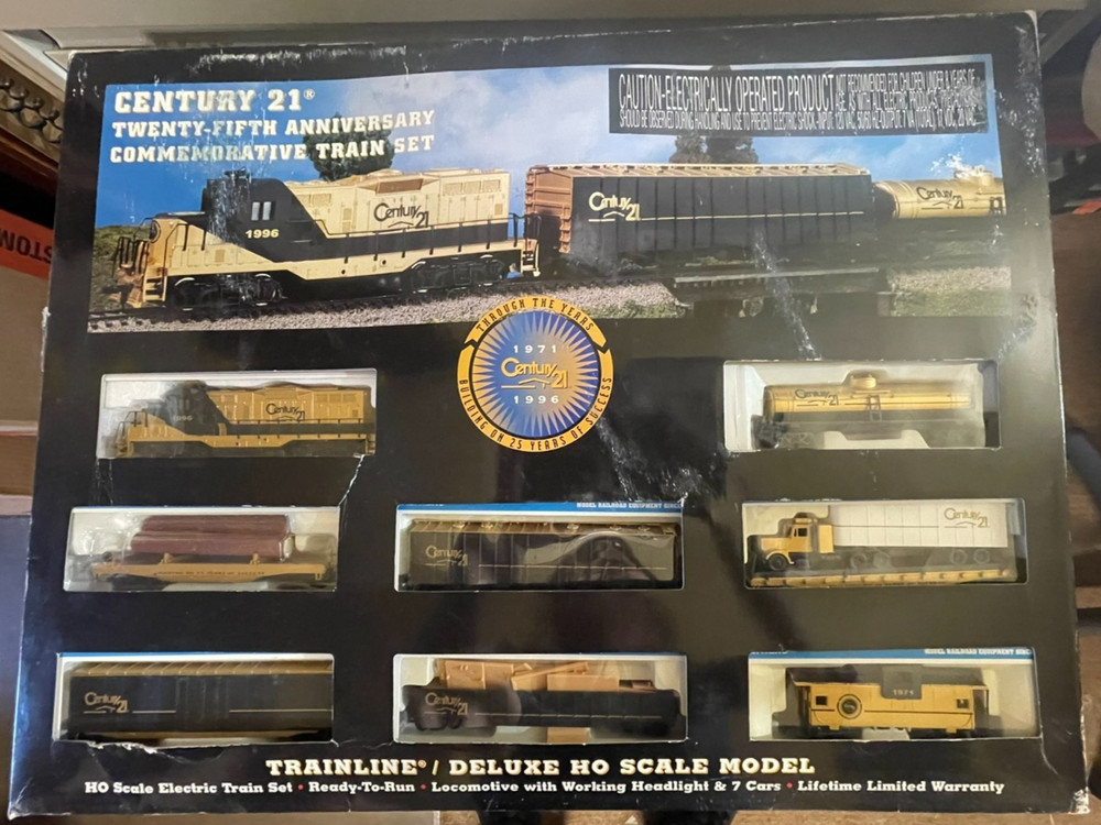 WALTHERS HO - Century 21 - 25th Anniversary Train Set