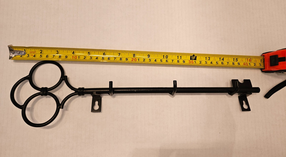 Cast Iron Skeleton Key Holder Three Hook Antique Rustic Primitive Style Replica