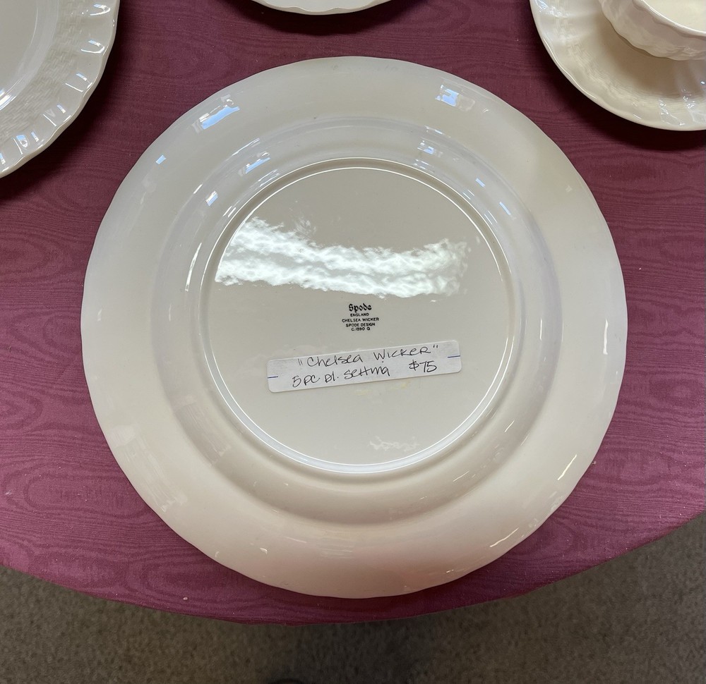 Chelsea Wicker Spode 5 Piece Place Setting NOS