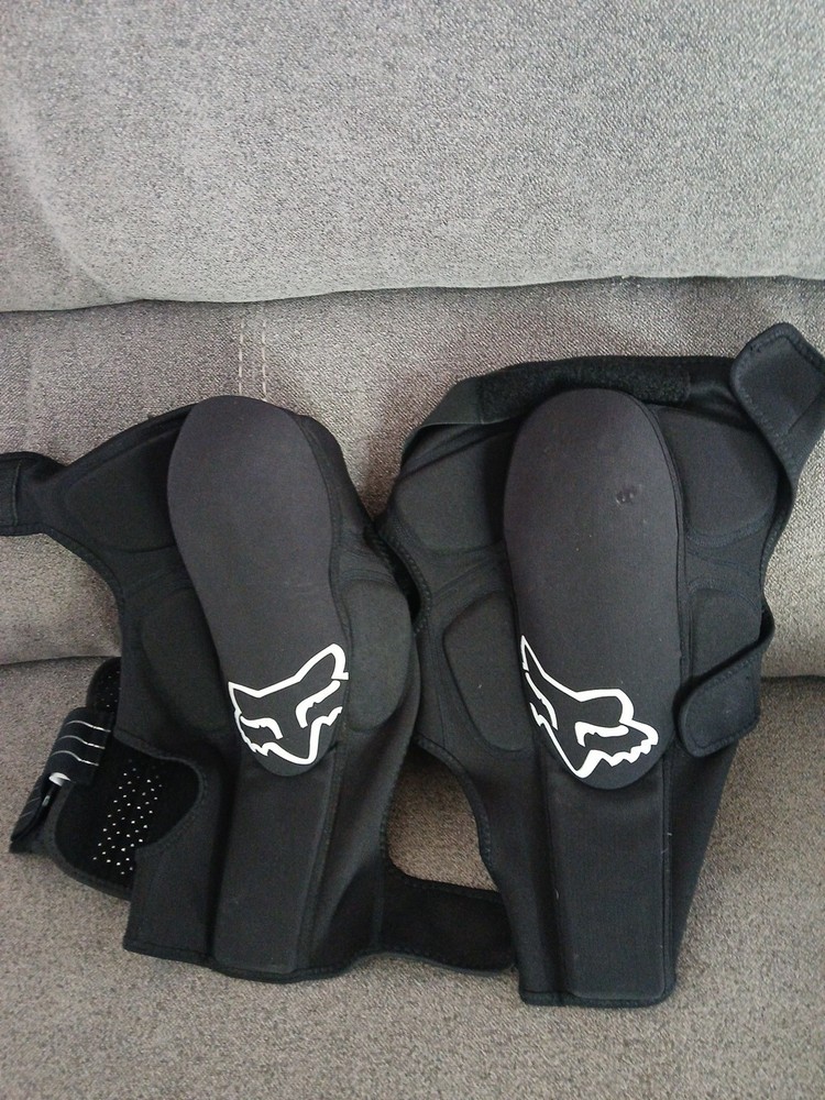 Fox Racing Enduro Knee Guards SZ Large MINT