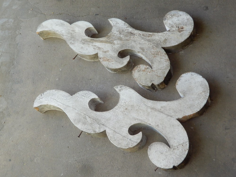 2 LARGE ANTIQUE ARCHITECTURAL CORBELS CHIPPY WHITE CIRCA 1850 5