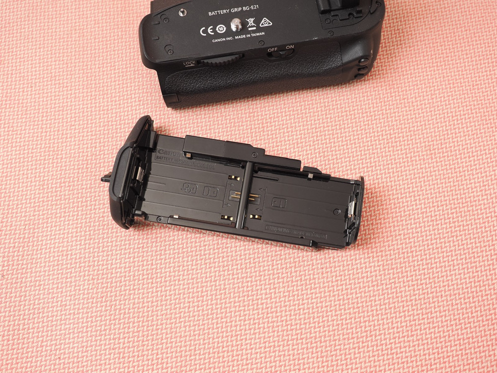Canon BG-E21 Battery Grip for EOS 6D Mark II